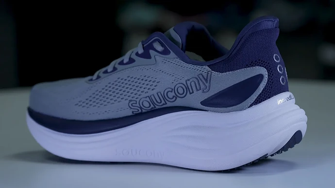 Saucony Triumph 24_ IncrediLUX_10