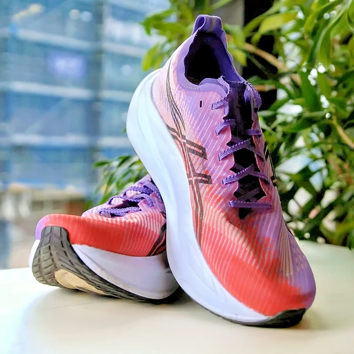 アシックスのメガブラストはスーパーブラストの王座を奪ったかもしれない _ レビュー 3-15 screenshot_cr