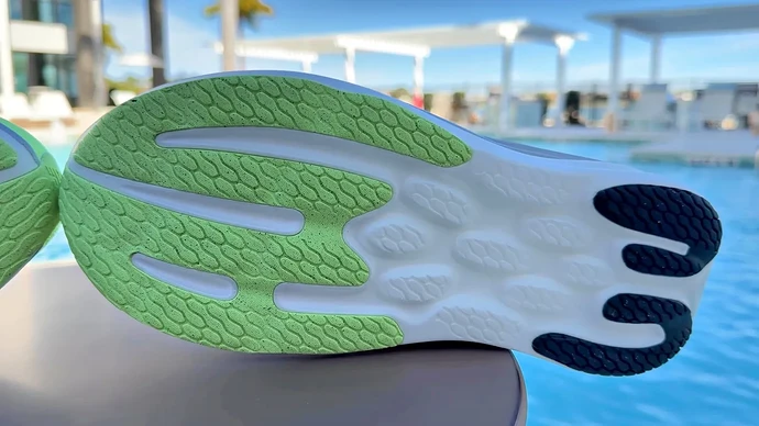 NEW BALANCE 1080v15_16