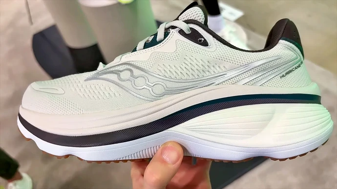 Saucony Hurricane 26_05