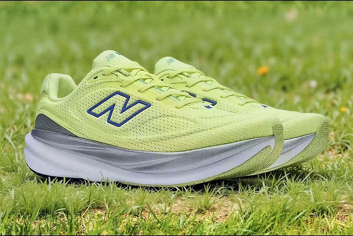 ニューバランス 1080v15