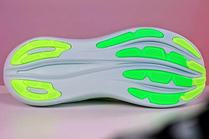 Asics Gel Nimbus 28_011