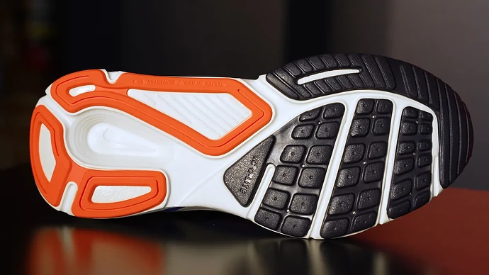 Nike Structure Plus_07