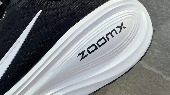 Nike Vomero Plus ZoomX