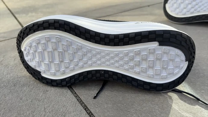 Nike Vomero Plus grip