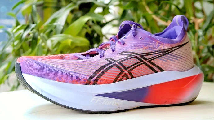 アシックスのメガブラストはスーパーブラストの王座を奪ったかもしれない _ レビュー 8-33 screenshot_cr